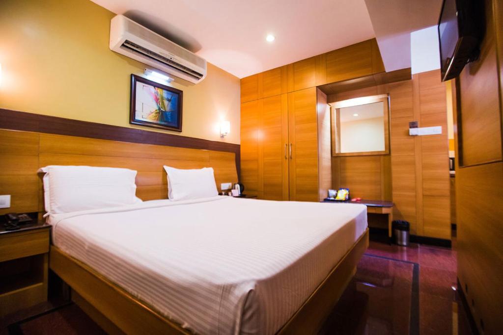 Malles Manotaa Madrás Habitación foto